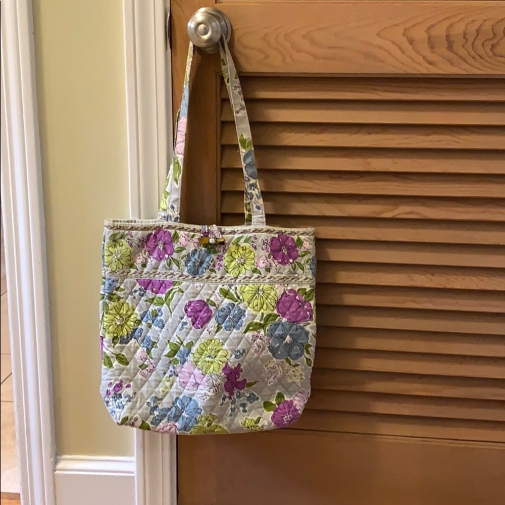 EUC Vera Bradley tote